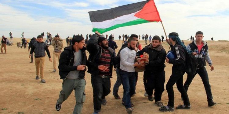 مصر تستقبل جرحى غزة وتدعو إلى”تنازلات”ثمنا للسلام