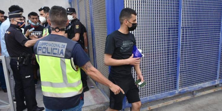 رد حقوقي دولي غاضب على ترحيل قاصرين من إسبانيا إلى المغرب