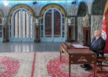 الرئيس قيس سعيّد يمدد تعليق عمل البرلمان التونسي