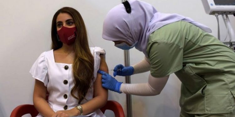 وزارة الصحة توسع حملات التلقيح من 18 سنة فما فوق وتصوم عن الكلام بخصوص ما راج حول تطعيم الأطفال