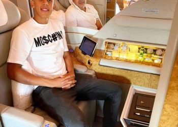 3 ملايير سنتيم تعزز خزينة الرجاء..وراحيمي يلعب لفائدة  العين الإماراتي