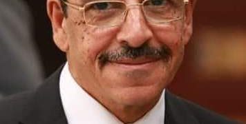 قلبي على ليلى وقلب ليلى من حجر