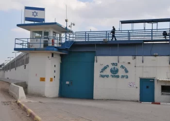 جدل فلسطيني عربي اسرائيلي حول اعتقال الاسرى الأربعة الفارين من السجن الاسرئيلي