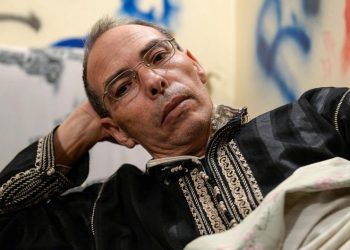 وكيل الملك بالرباط يُكذب منع منجب من السفر تعسفيا