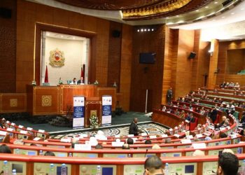 وسط تبادل للاتهامات بإفساد العملية الإنتخابية.. إقبال كبير على عملية التصويت لانتخاب”كبار الناخبين”