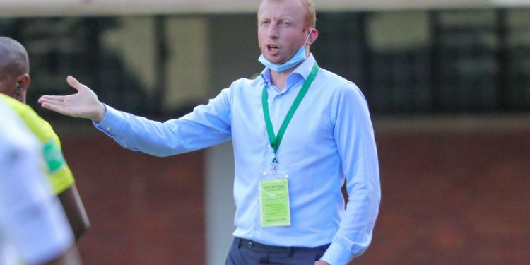 جامعة لقجع تُصدر قرارا تأديبيا  في حق البلجيكي مدرب الجيش الملكي وتُغرم 4 فرق