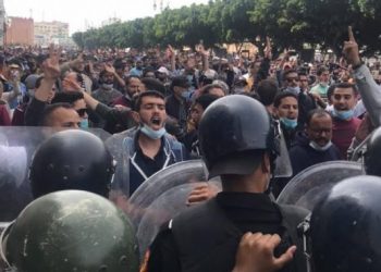 اعتقالات “الأساتذة المتعاقدين”ترتفع إلى 16 موقوفا والتنسيقية تدعو إلى وقفة حاشدة أمام مقر وزارة بنموسى