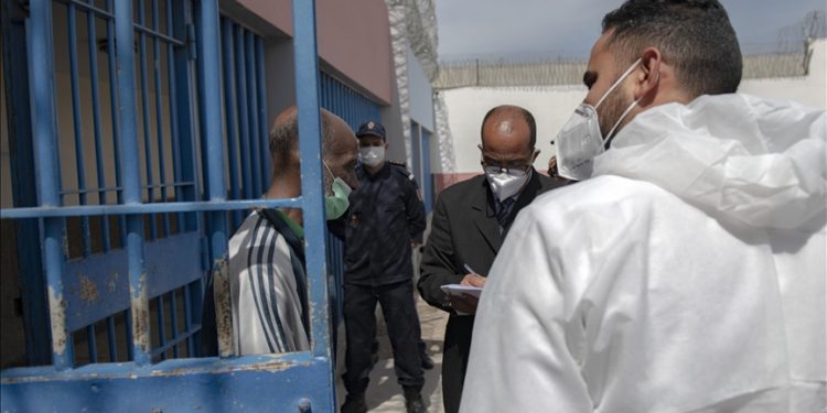 مندوبية التامك تنفي إجبار السجناء على تلقي التلقيح وتُقر بوضع الرافضين  في غرف”انفرادية”