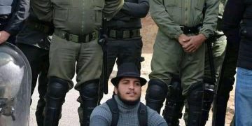 صورة اليوم من بني ملال..خلال احتجاجات طلبة الإجازة الأساسية على شروط بنموسى لاجتياز مباراة التعليم