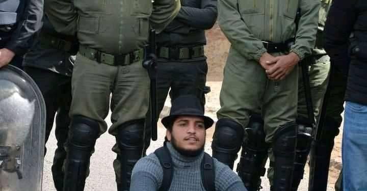 صورة اليوم من بني ملال..خلال احتجاجات طلبة الإجازة الأساسية على شروط بنموسى لاجتياز مباراة التعليم