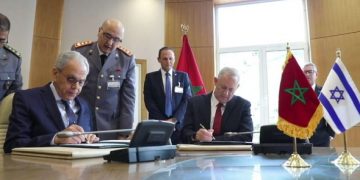 حماس تندد بزيارة وزير الدفاع الإسرائيلي للمغرب