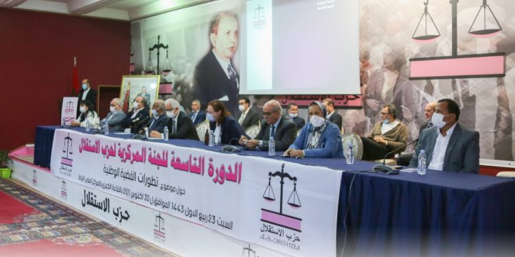 بركة يعترف بتسرع الحكومة في فرض”جواز التلقيح” ويتهرب من انتقاد الإستقلاليين لتعهداته إزاء ملف “الأساتذة المتعاقدين”