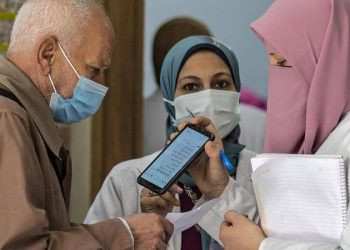 خاص.. أصحاب موانع التلقيح يطالبون بفتح تحقيق في تلكؤ مسؤولي الصحة بفاس لتسليم وثيقة الإعفاء