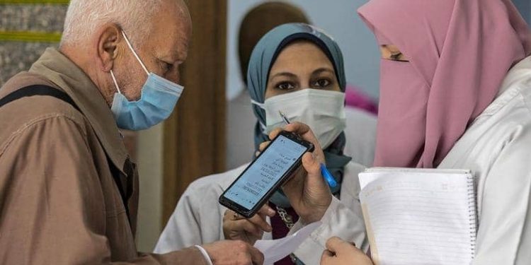 خاص.. أصحاب موانع التلقيح يطالبون بفتح تحقيق في تلكؤ مسؤولي الصحة بفاس لتسليم وثيقة الإعفاء