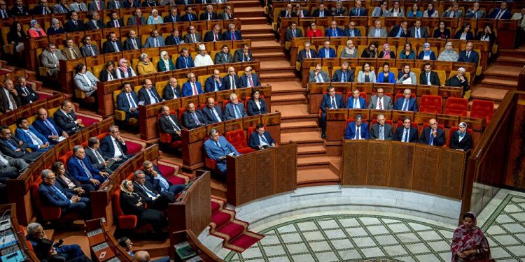 الطالبي العلمي يفتح حضور جلسات مجلس النواب أمام جميع النواب باستثناء منيب بسبب جواز التلقيح