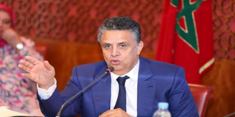 وزير العدل وهبي يعد زملاءه بمراجعة قانون المحاماة والرفع من مستوى المهنة ويتوعد المحامين الخارقين له بعقوبات صارمة