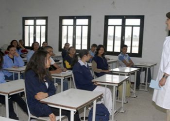 بعد بادرة دعم تمدرس الأطفال في وضعية إعاقة. .”جمعية الأعمال الإجتماعية”تطلق في يناير المقبل برنامج دعم تعليم اللغات لفائدة أبناء الصحافيين