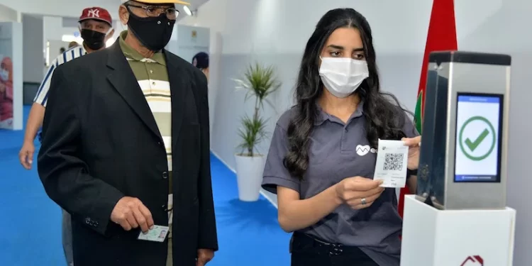 عاجل // مع قرب نهاية عام 2021.. لفتيت يستنفر من جديد رجال السلطة لتشديد الزامية”جواز التلقيح”لولوج المرافق العمومية