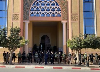 المحامون ينقلون”معركة الكرامة”إلى بني ملال ضد شرط “جواز التلقيح”لولوج المحاكم