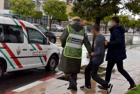 تقديم الشاب الموقوف بطنجة والمشتبه تورطه في محاولة سرقة وكالة بنكية بفاس أمام وكيل الملك