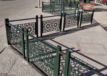 الـ ” SCOOP “..والي فاس والعمران وراء فضيحة تسييج عشوائية لرصيف الراجلين // العمدة ومستشارو تحالفه بلعوا لسانهم خوفا من غضبة السلطات