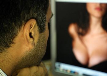 الـPJD يطلب من لفتيت حماية المغاربة من الإحتيال والابتزاز الجنسي عبر الانترنيت