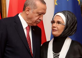 الرئيس التركي رجب طيب أردوغان يعلن عن إصابته وزوجته بمتحور أوميكرون