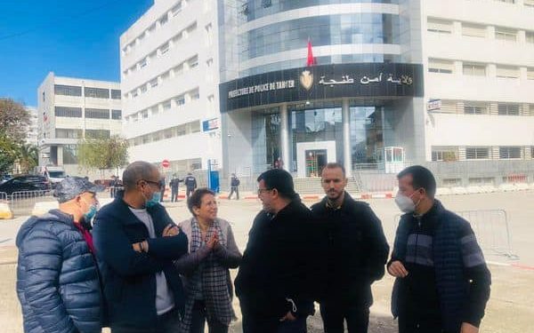 عاجل..والي أمن طنجة يمنع محامين من النهج والعدل والإحسان من التخابر مع القيادي في النهج الديمقراطي عبد الله الحريف