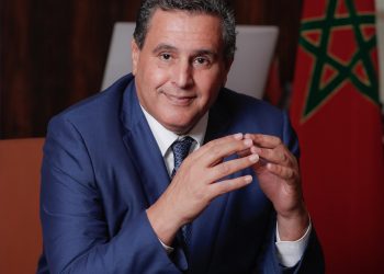 أخنوش يتسبب في تأجيل قضية رفعها ضده مسؤول سابق في الداخلية اشتغل مستشارا له في انتخابات2016 و 2021