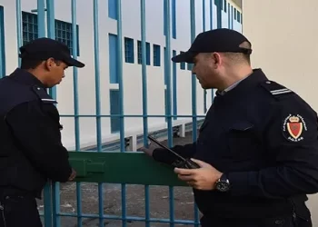 سكوب:إدارة سجن بوركايز تعزل الفايق عن ضحاياه من سجناء اتهموه بالإضرار  بهم وبعائلاتهم