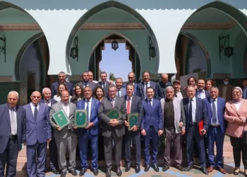 عشية فاتح ماي.. أخنوش يطالب الـ”UMT”و الـ”UGTM” و الـ”CDT”بالسلم الاجتماعي حتى 2024