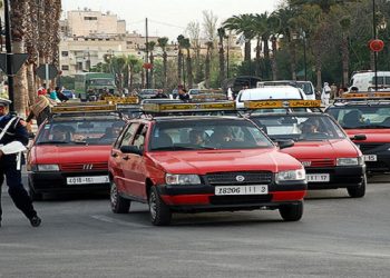 فاس : نقابات وتنسيقيات مهنيي سيارة الأجرة تحشد لوقفة احتجاجية أمام مقر ولاية الجهة بسبب تداعيات غلاء المحروقات