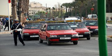 فاس : نقابات وتنسيقيات مهنيي سيارة الأجرة تحشد لوقفة احتجاجية أمام مقر ولاية الجهة بسبب تداعيات غلاء المحروقات