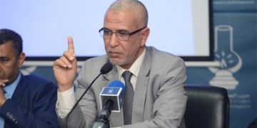 العمراني مخاطبا وزير الصحة: أنت تضع العربة أمام الحصان