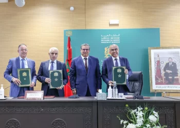 وسط انتقادات لطريقة تنزيل قانون المنظومة الصحية..أخنوش يعجل بتوقيع اتفاقية الرفع من عدد مهنيي الصحة
