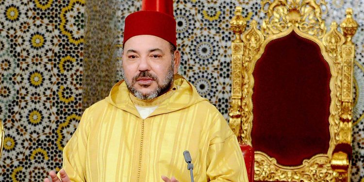 الملك يدعو إلى معالجة سلبيات تجربة مدونة الأسرة