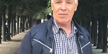 كم يلزَم جرادة لتكفكف الدمع؟