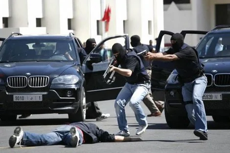 طنجة : الشرطة تطلق النار على شقيقين من ذوي السوابق في ترويج المخدرات والسرقة والعنف الجسدي