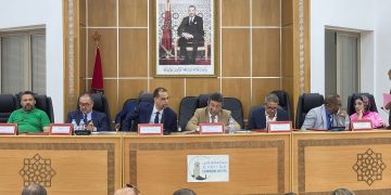 عاجل : اتساع الخلافات وتبادل للإتهامات بين أغلبية عمدة فاس قد تعجل باسقاط نقطة  إحداث طريق جزئي لفائدة صاحب مصحة خاصة من جدول جولة غد الخميس للدورة الإسثنائية المفتوحة