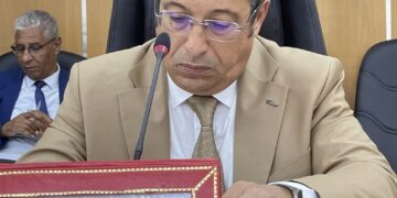 عمدة فاس وسط ورطة بسبب رفض لجنة الشؤون المالية والبرمجة اتفاقيات شراكة أغلبها تدخل في تضارب المصالح وتبديد المال العام
