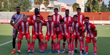 النادي الرياضي المكناسي يتلقى أول هزيمة و في ميدانه