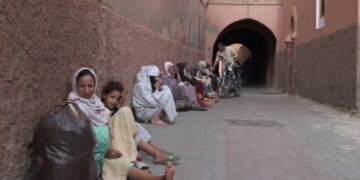 بسبب غلاء الأسعار ومخلفات الجائحة.. اتساع رقعة الفقر المطلق والفوارق الاجتماعية لدى المغاربة بزيادة 4,9% سنة 2022