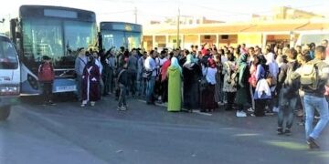 المكناسيون يرفعون الورقة الحمراء في وجه شركة النقل الحضري