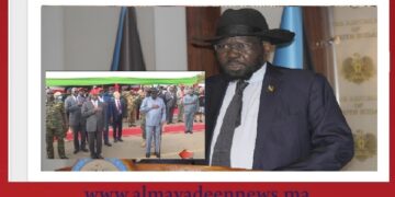رئيس جنوب السودان يواجه مطالب بعزله بعد تبوله اللاإرادي على نفسه في نشاط رسمي (فيديو)