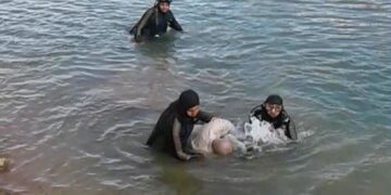 مأساة قوارب الموت تضرب من جديد بإقليم قلعة السراغنة.. نجاة 5 شبان ووفاة 21 آخرين  و4 مفقودين بالأطلسي