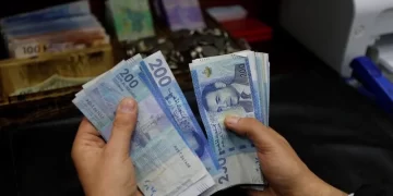 شرطة مكناس تضع يدها على شقيقين تورطا في  سرقة وكالة لتحويل الأموال وصرف العملات