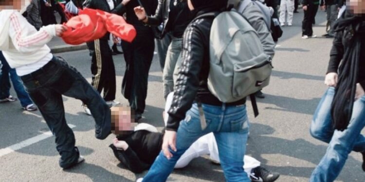 فاس: توقيف قاصر اعتدى بالسلاح الأبيض على زميله في الدراسة متسببا له في جروح بليغة
