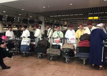 مغاربة فرنسا بدون تراويح رمضان بسبب رفض قنصليات باريس منح تأشيرات الدخول للوعاظ والأئمة لأراضيها