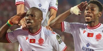 ضربات الحظ تنقذ الوداد البيضاوي من إقصاء مذل أمام أنظار الناخب الوطني وليد الركراكي
