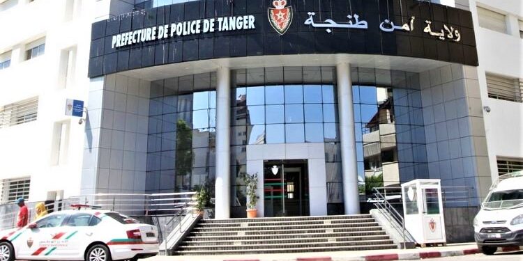 الغش بالامتحانات ..توقيف شابين بطنجة وبرشيد يشتبه في ترويجهما معدات وتجهيزات إلكترونية مهربة